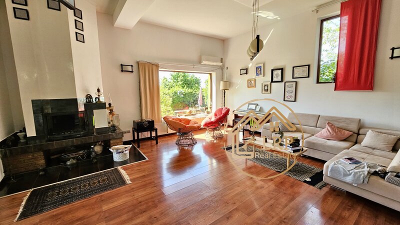 Ciolpani, Izvorani, Padurea Snagov, vila 5 camere, P+1, 268 mp utili, teren 1067 mp.